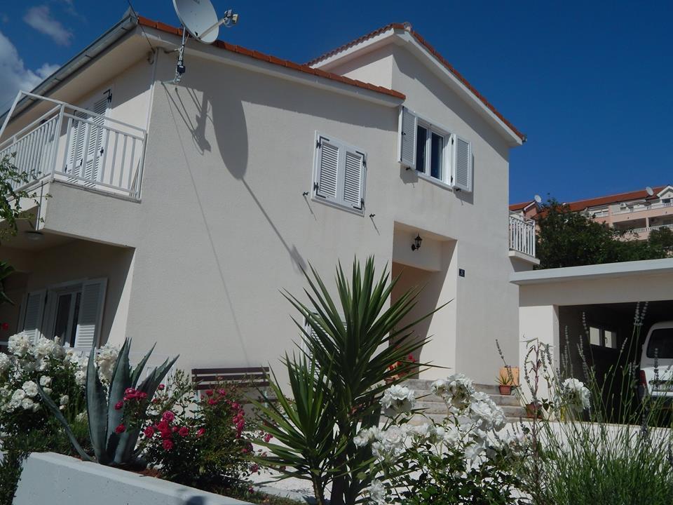 Apartment Arleta Trogir Eksteriør bilde