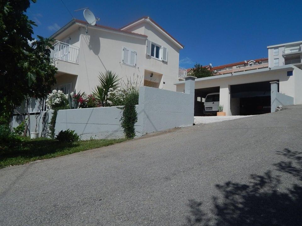 Apartment Arleta Trogir Eksteriør bilde